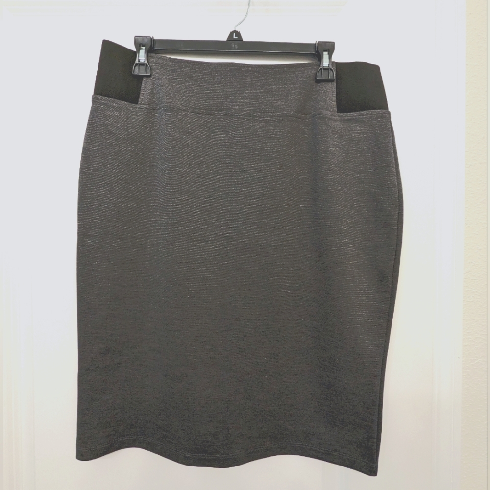 Pencil skirt